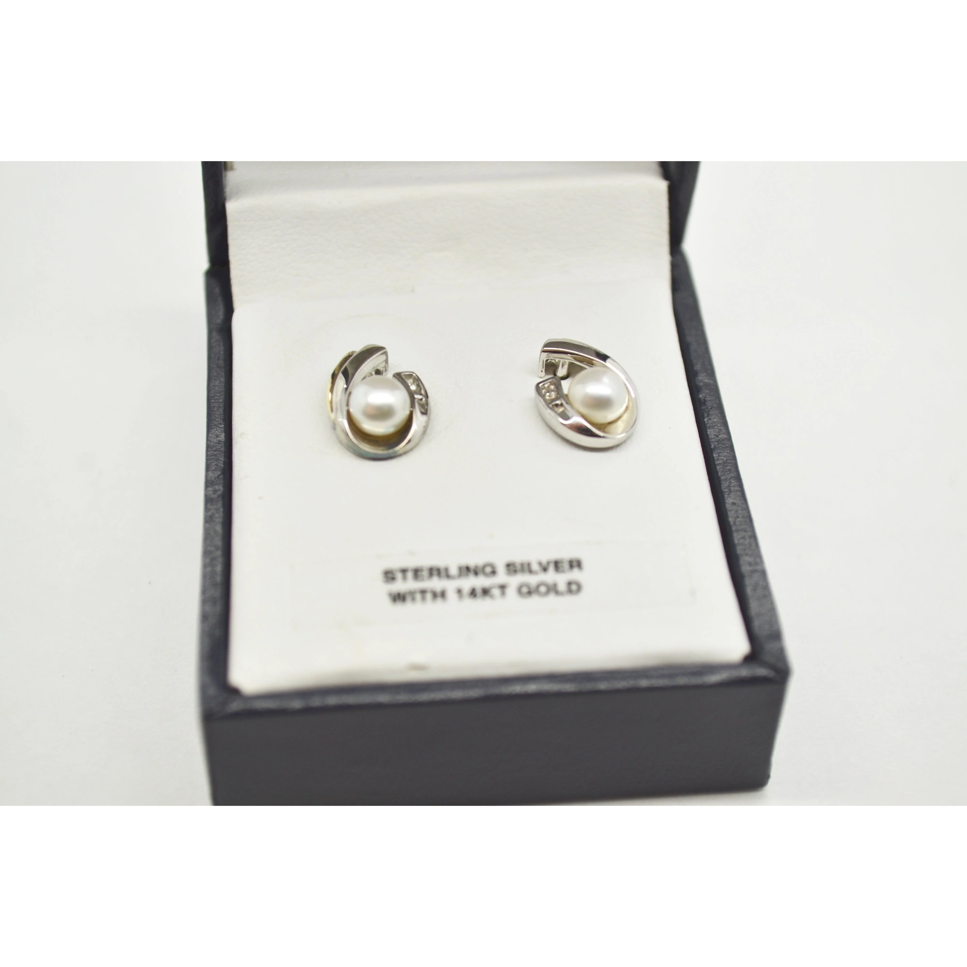 Fine Jewellery 14K Yellow Gold Sterling Silver Diamond & 5mm Pearl Earrings - Image 2