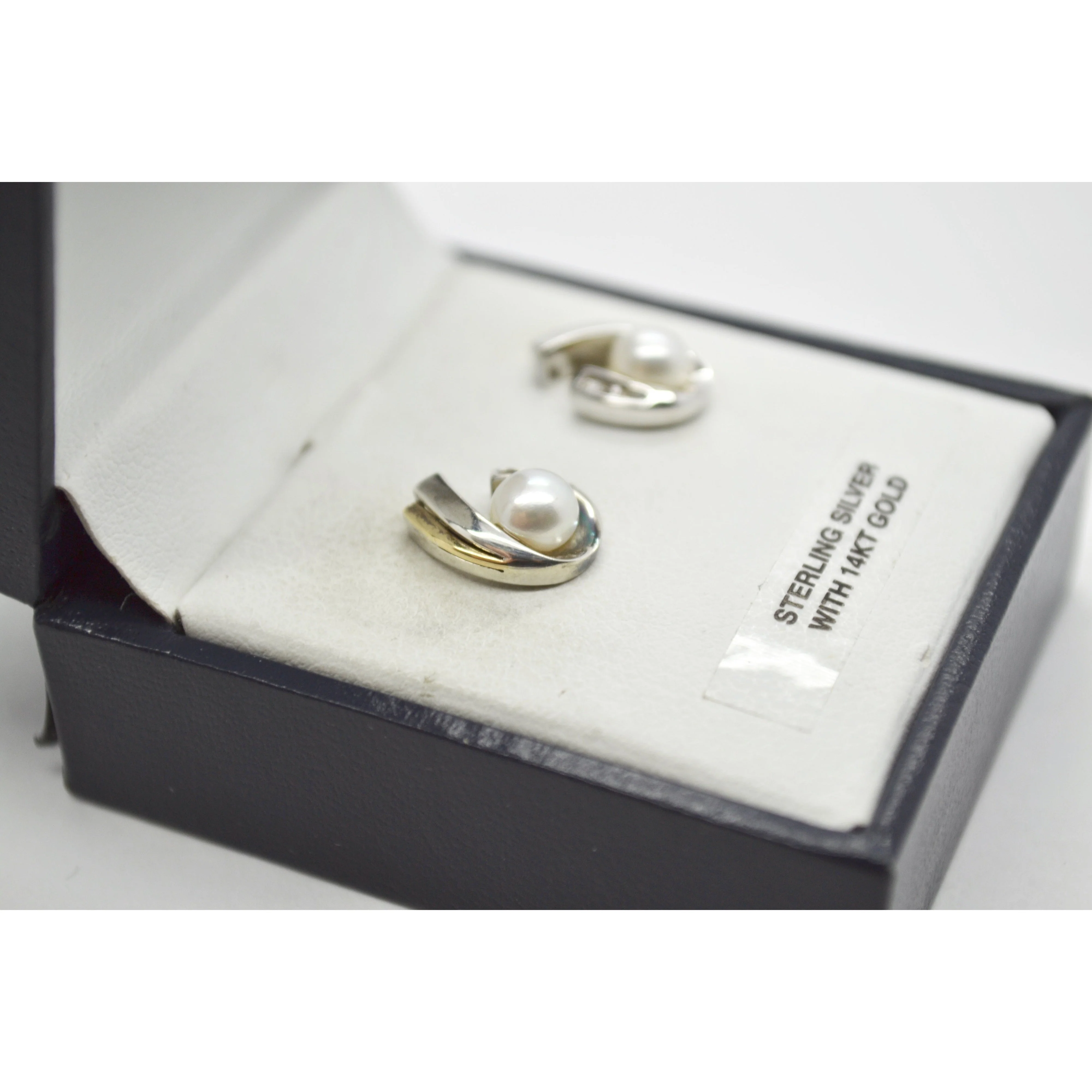 Fine Jewellery 14K Yellow Gold Sterling Silver Diamond & 5mm Pearl Earrings - Image 3