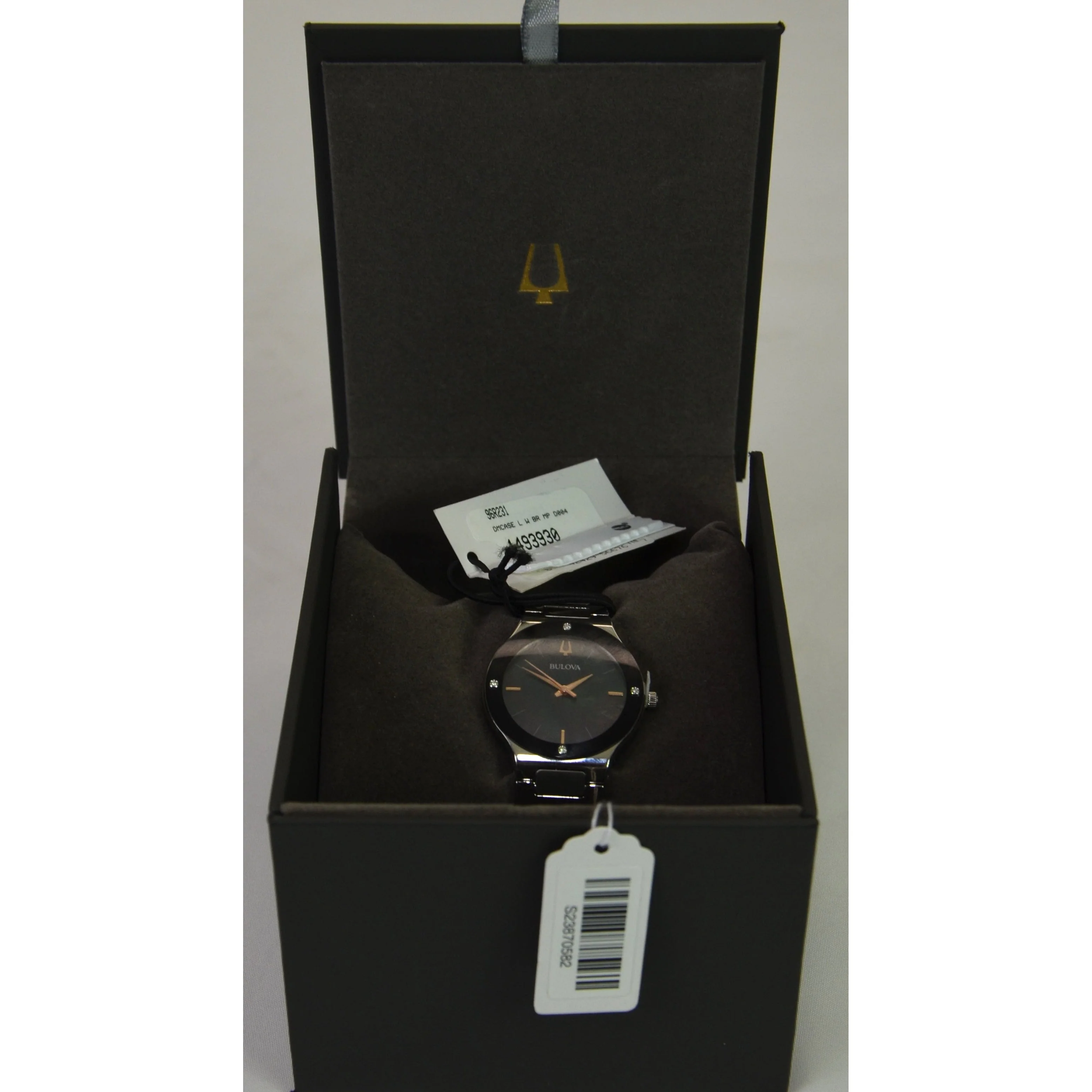 Bulova Women's Futuro Millennia Diamond-Accent  Bracelet Watch 96R231 - Image 3