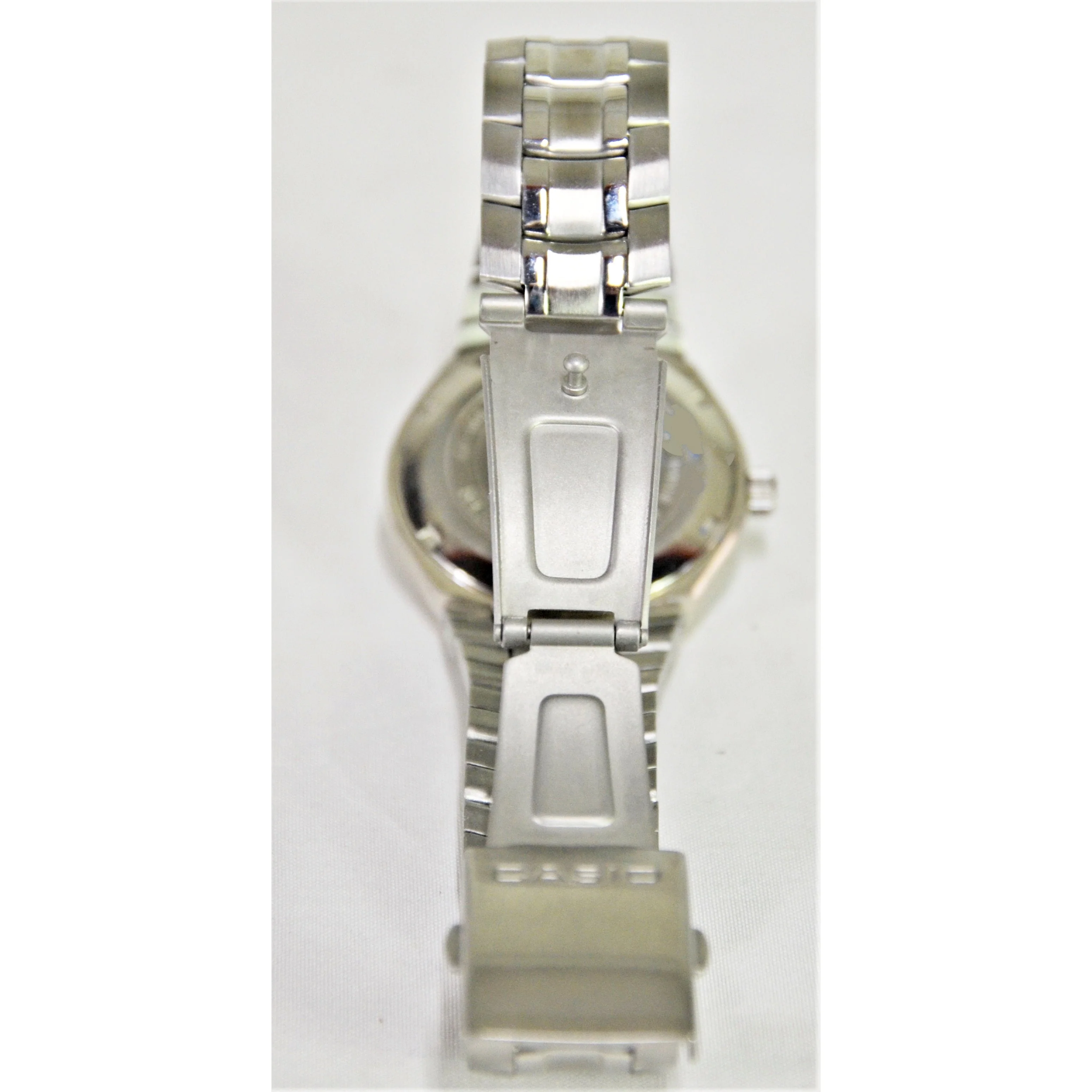 CASIO MEN'S EDIFICE QUARTZ WRISTWATCH - Image 5