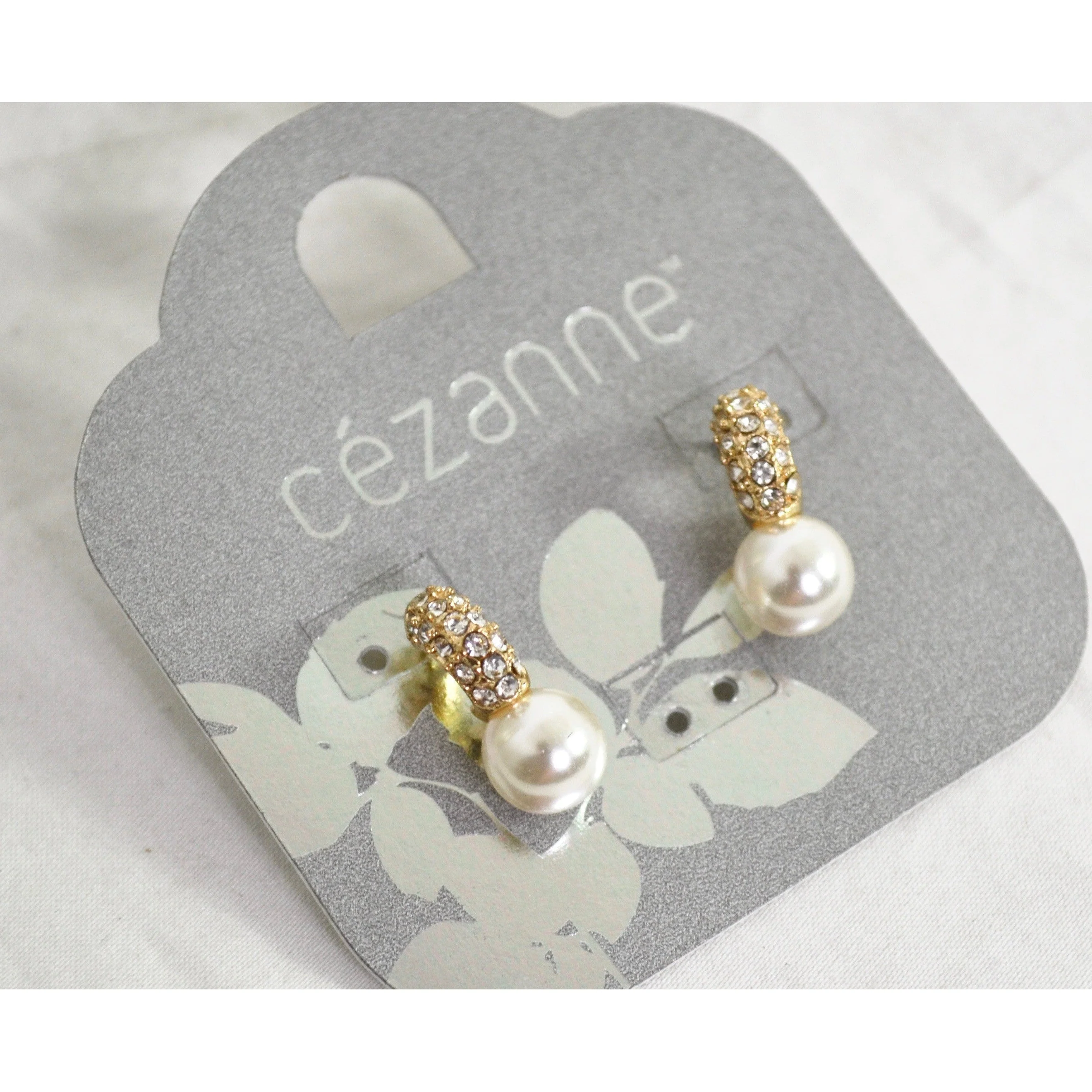 Cézanne Gold Crystals with Pearl Earrings - Image 2