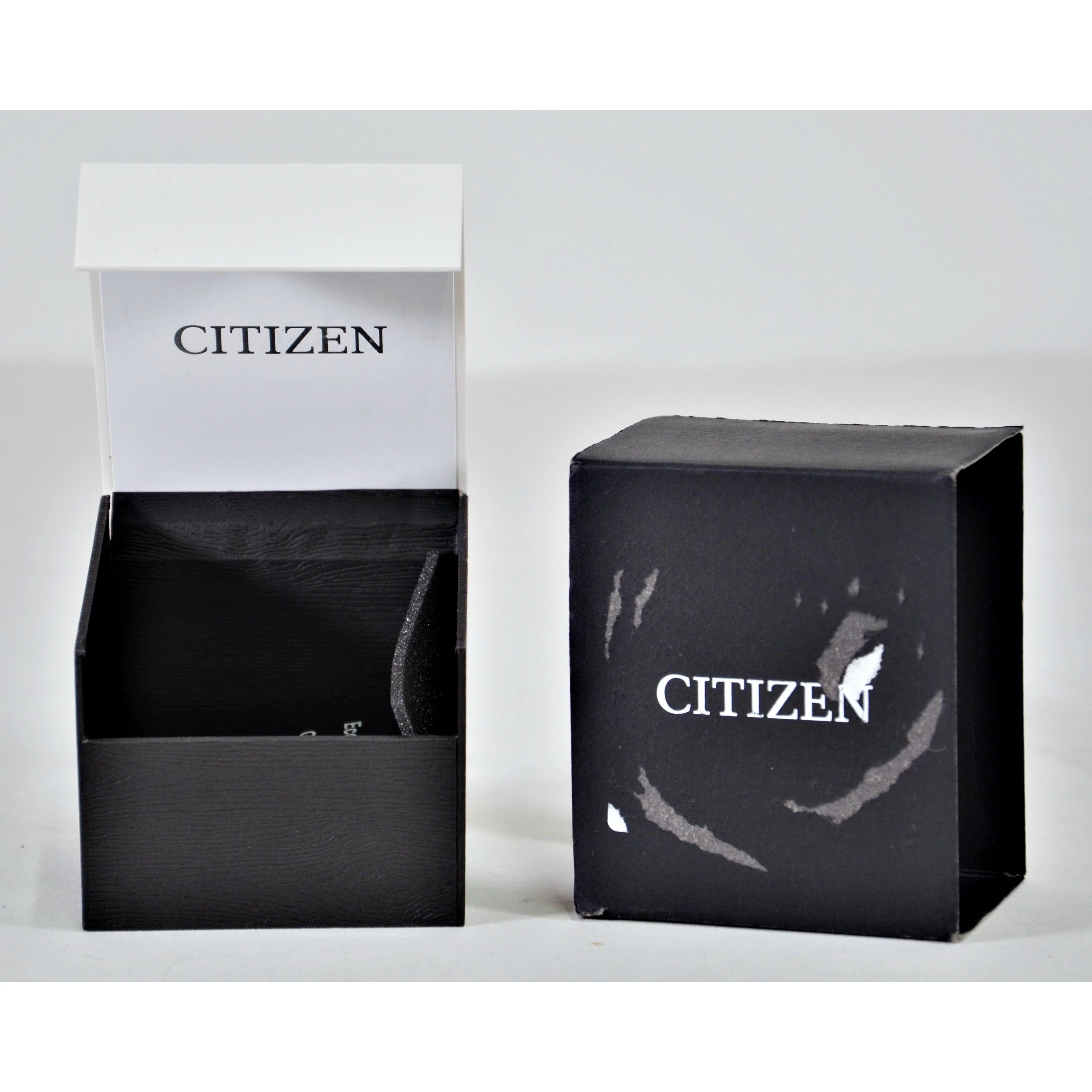 Citizen Eco-Drive Chandler Women's SS & Ceramic Watch - Silver & White - Image 8
