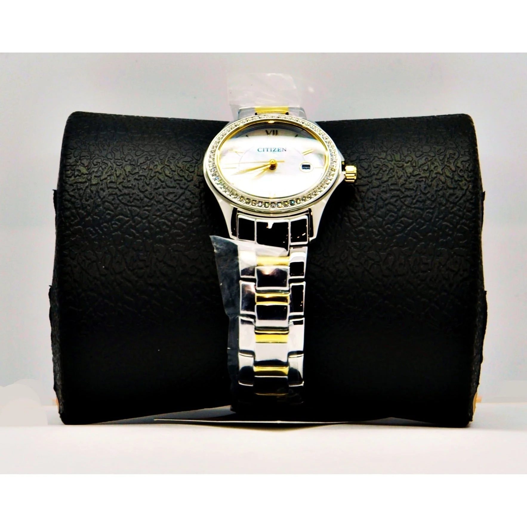 Citizen Women's Eco-Drive Watch FE1148-84D Two-Tone - Image 3