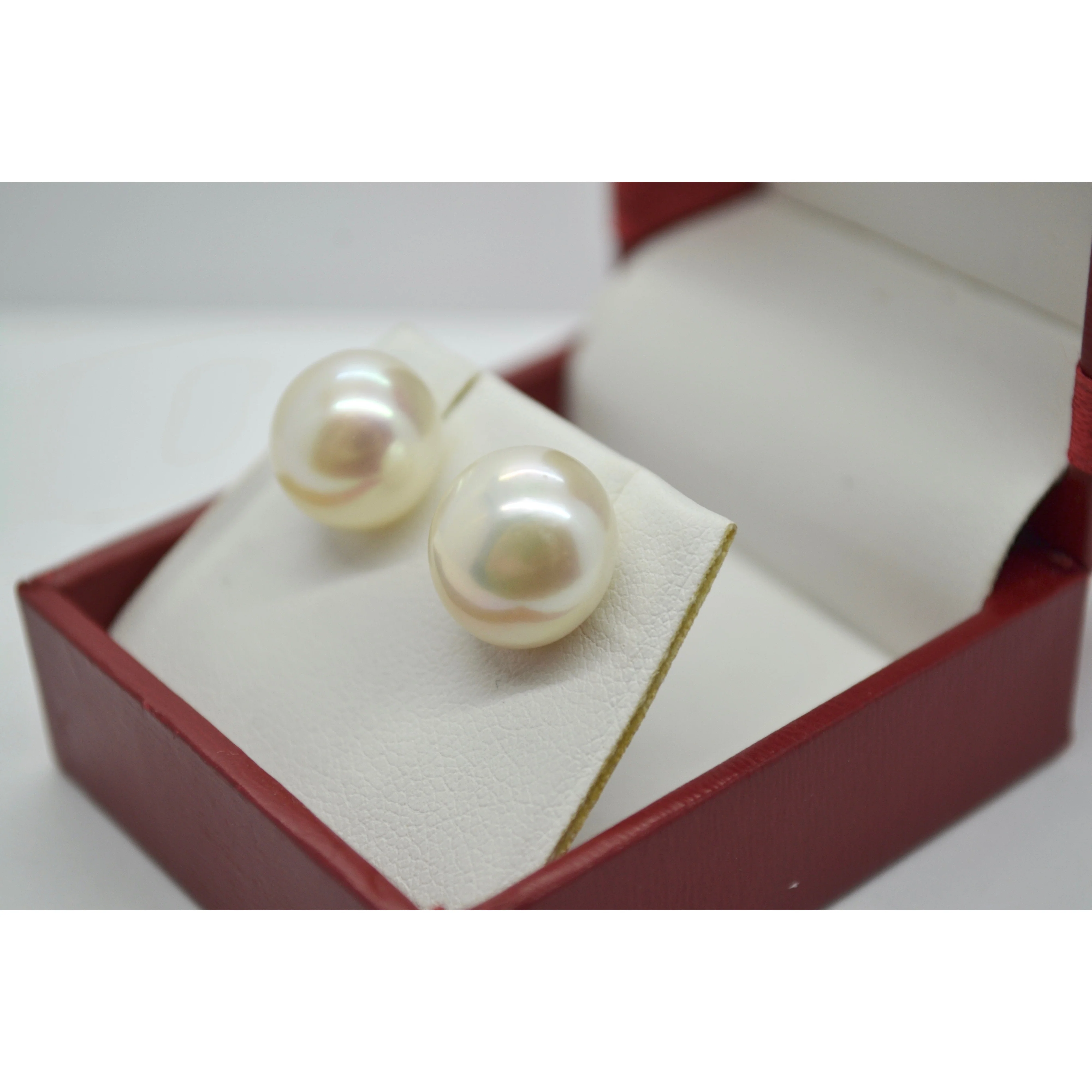 Effy 10mm Pearl & 14K Yellow Gold Stud Earrings - Image 4