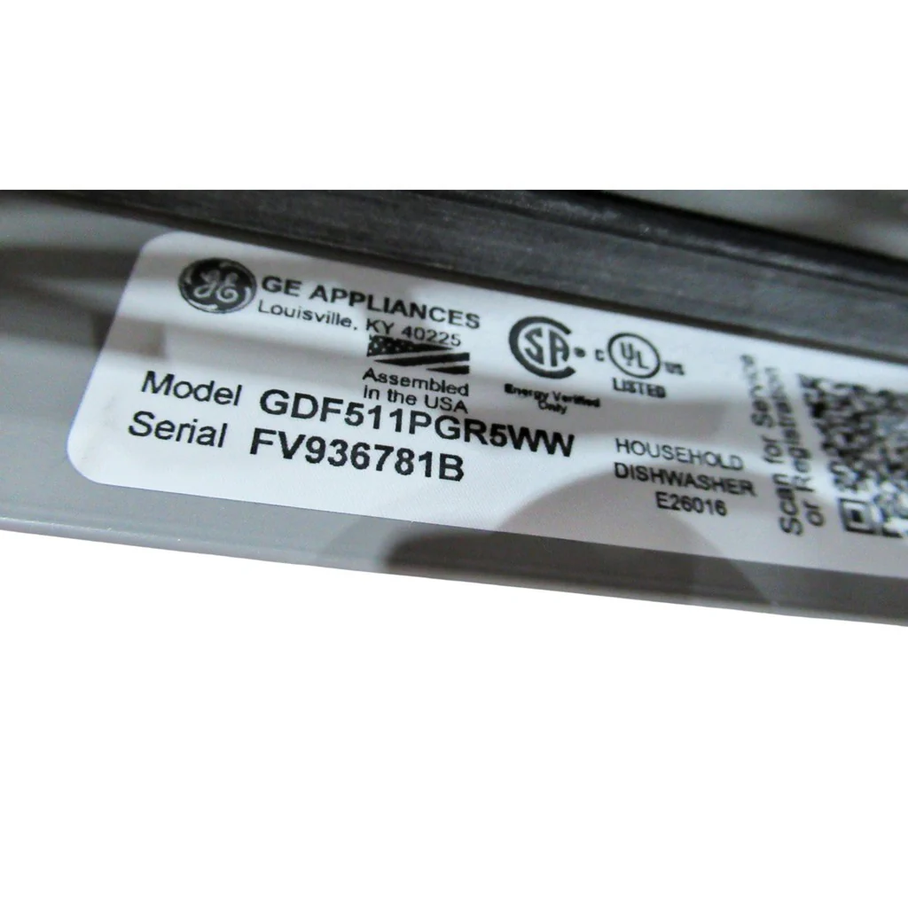 GE 24" Built-In Front Control Dishwasher GDF511PGRWW - Image 7