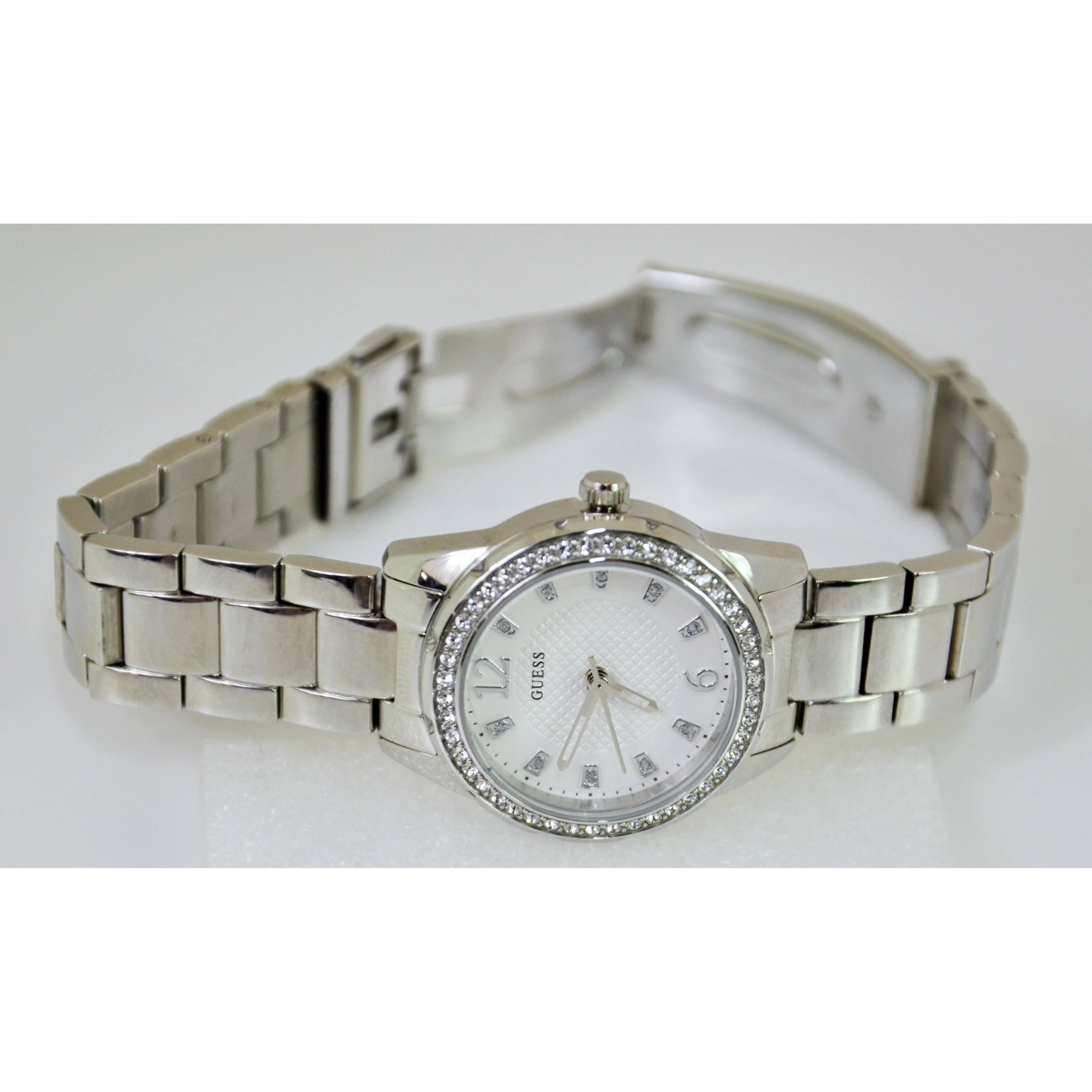 GUESS Ladies W0445L1 Watch Silver 28mm - Image 2