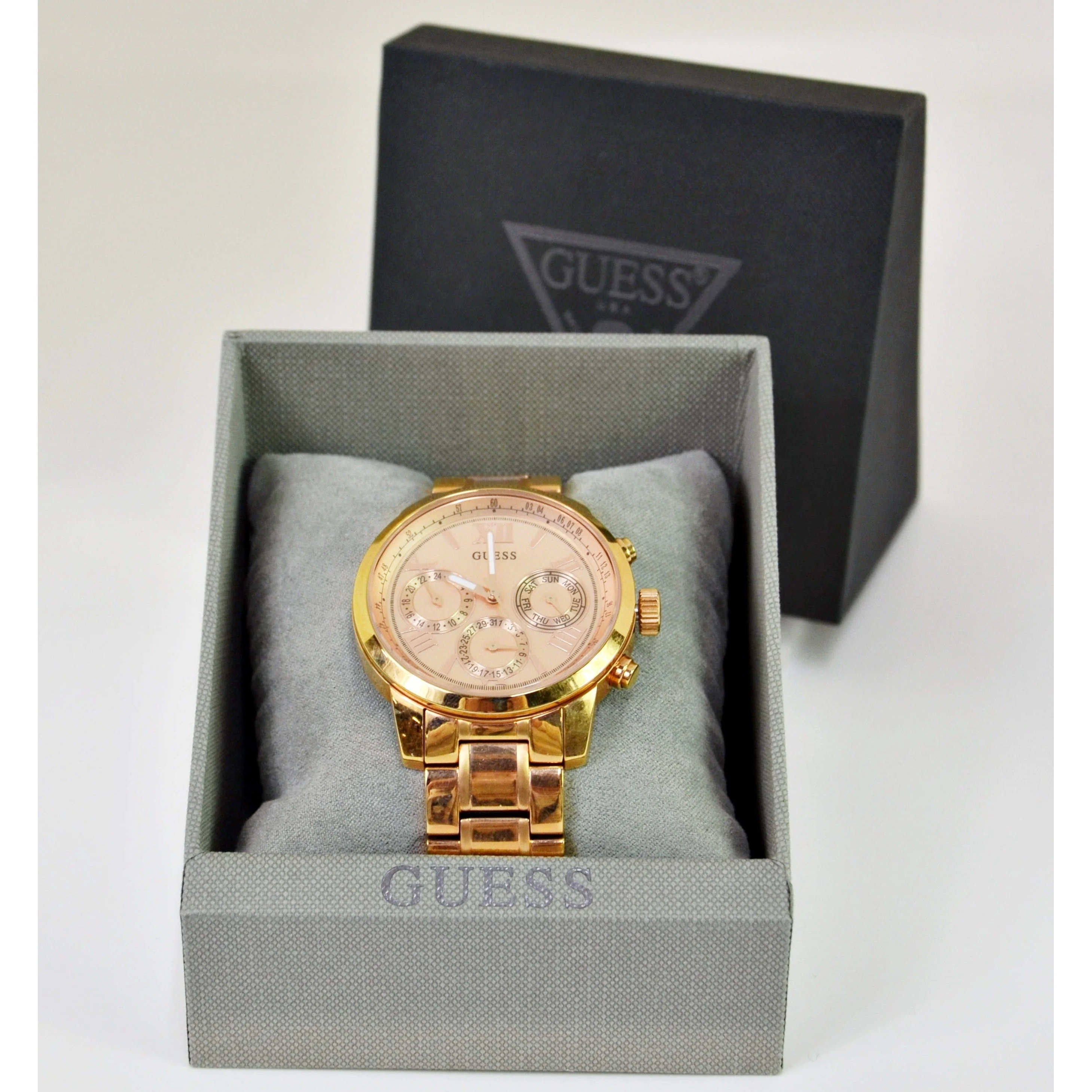GUESS Ladies Sport Watch Rose Gold W0330L2 - Image 3