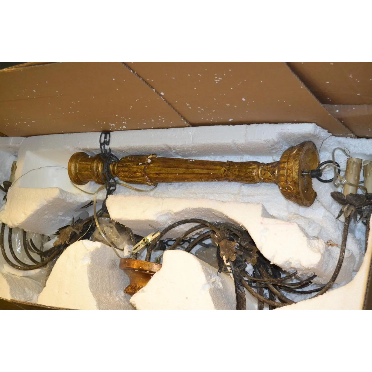 Ibarra 8 Light Vintage Chandelier - Image 3