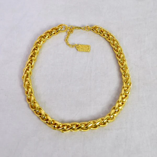 Karine Sultan Elora Braided Link Necklace Gold - Image 2