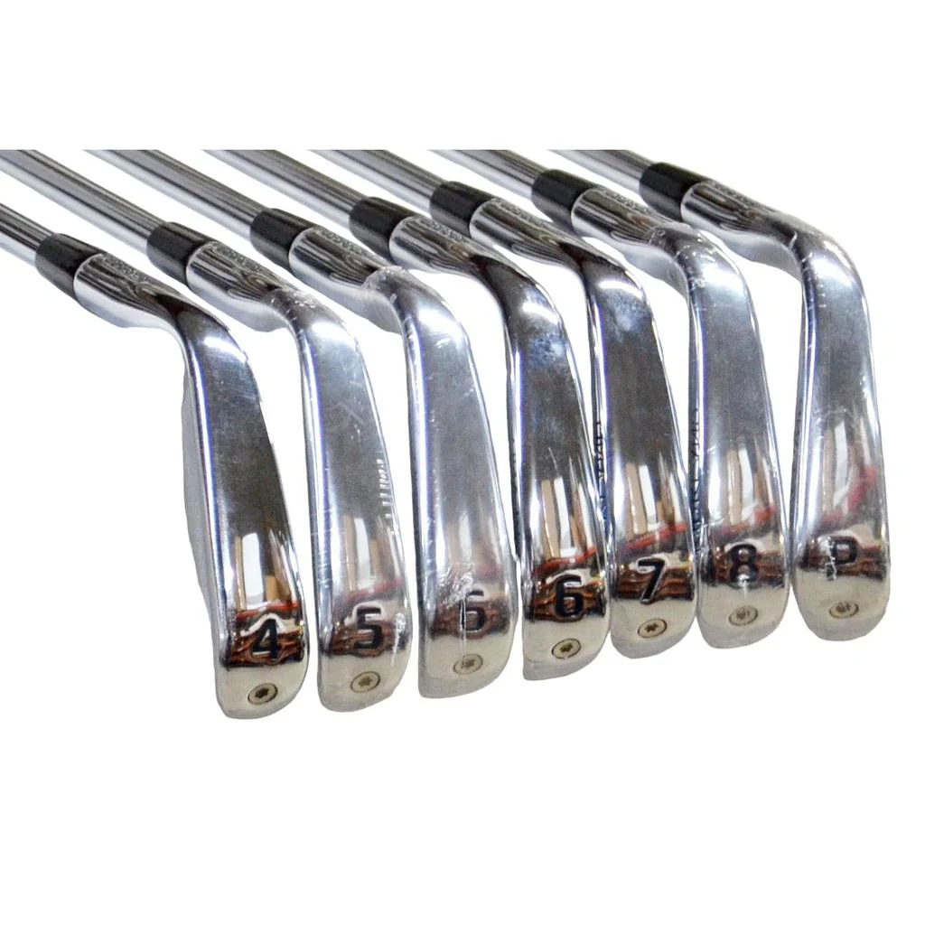 Kirkland Signature Player's 7 clubs Iron Set Stiff Flex Right Handed