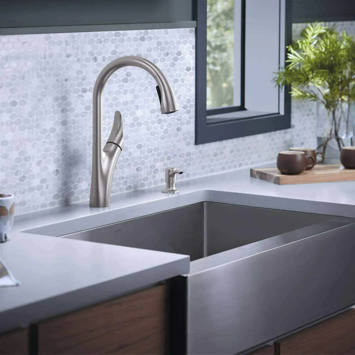Kohler Touchless Pull-Down Kitchen Faucet w/ Soap Dispenser - Image 3