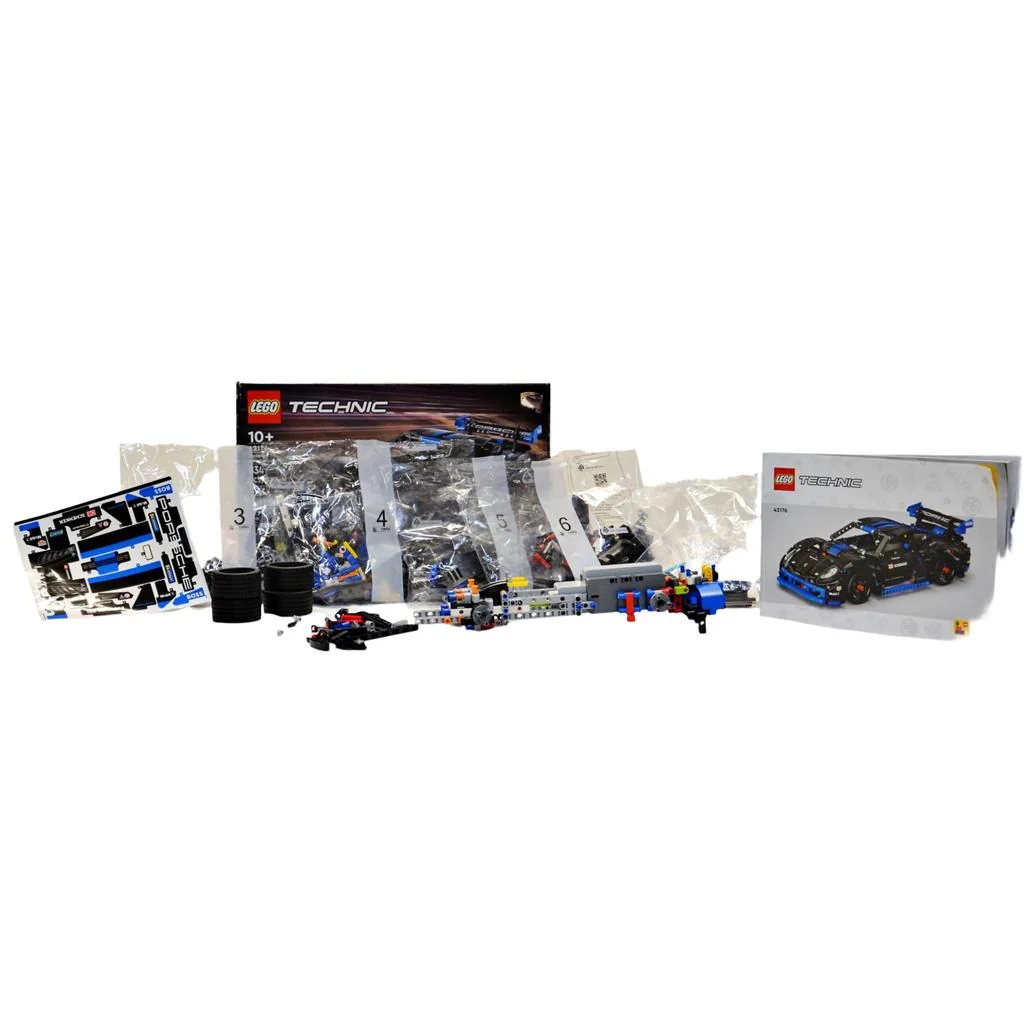 LEGO 42176 Technic Porsche GT4E Performance Racing Car - Image 4