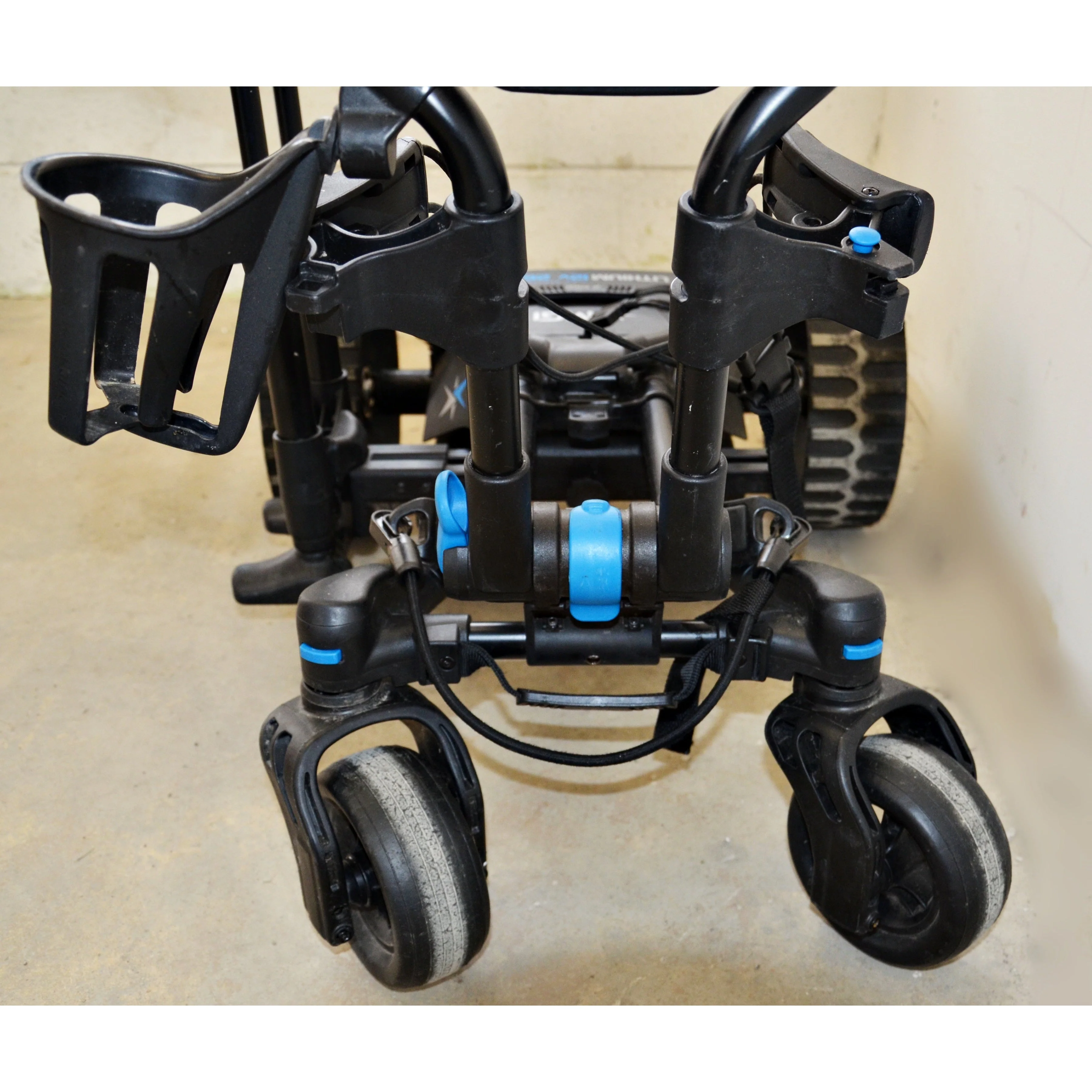 MGI Quad Navigator Remote Controlled Electric Cart - Image 8