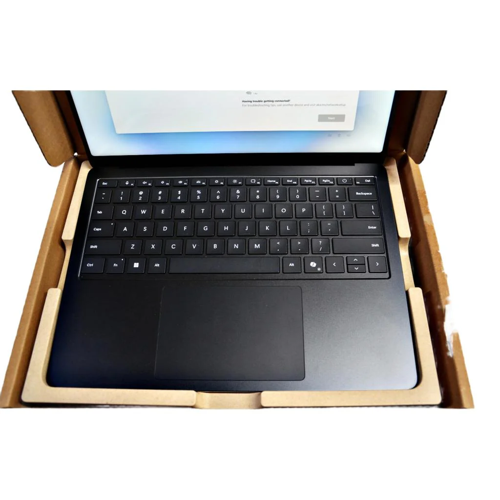 Microsoft Surface Laptop 13.8" Black - Image 5