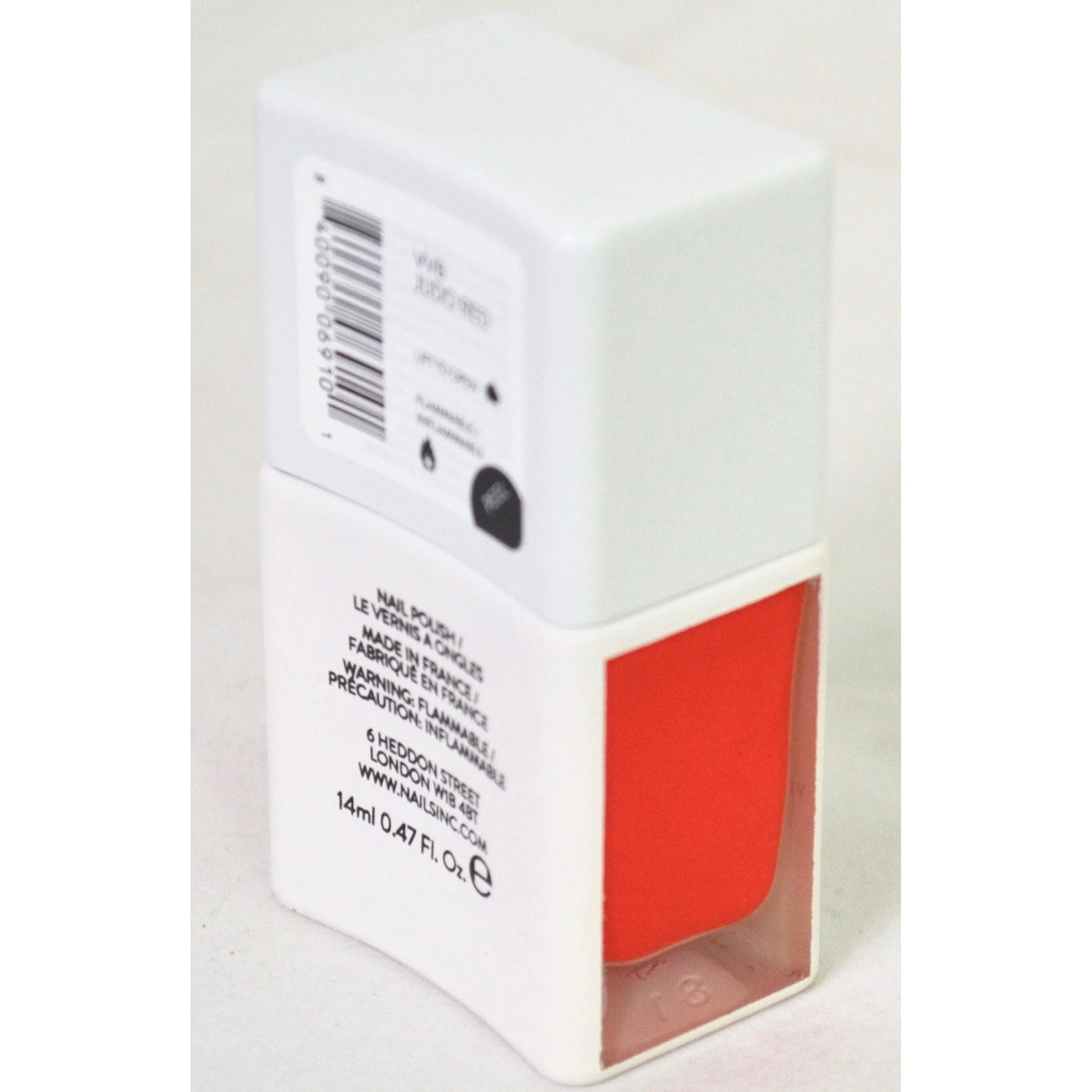 NAILS INC / Victoria Beckham JUDO RED Nail Polish - Image 3