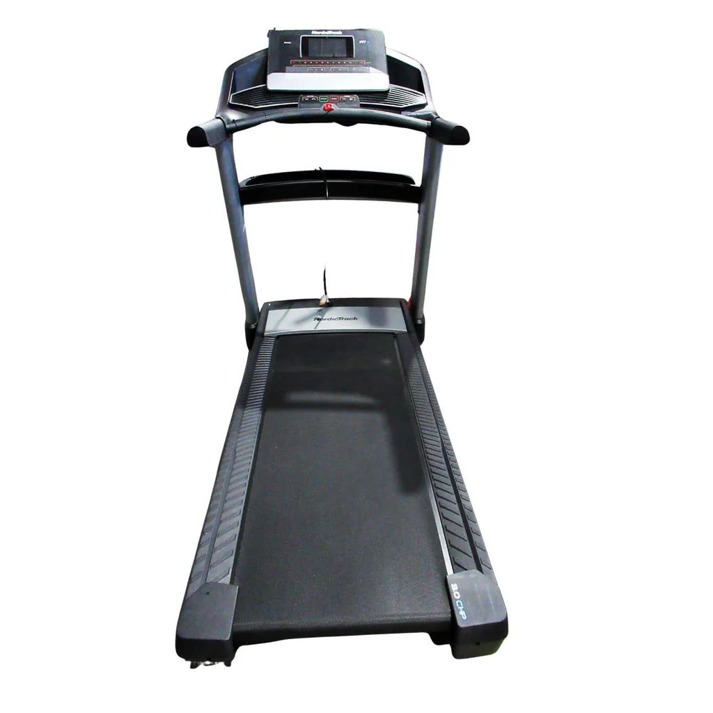 NordicTrack Elite 900 Treadmill ***