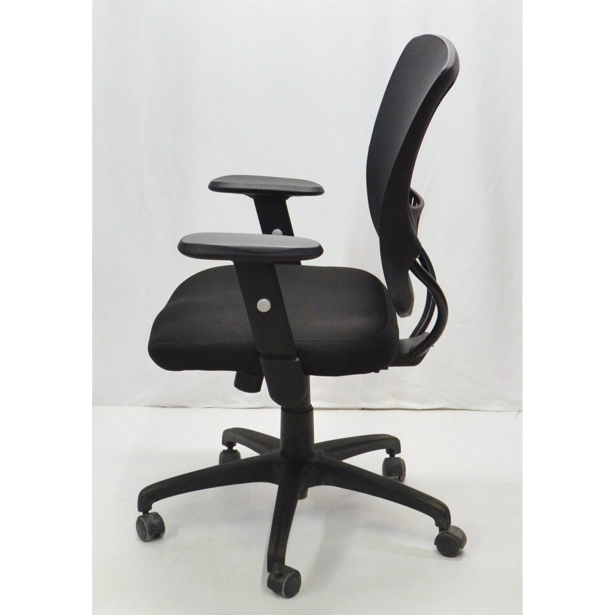 Office Star Mesh Managers Chair Black - Image 4