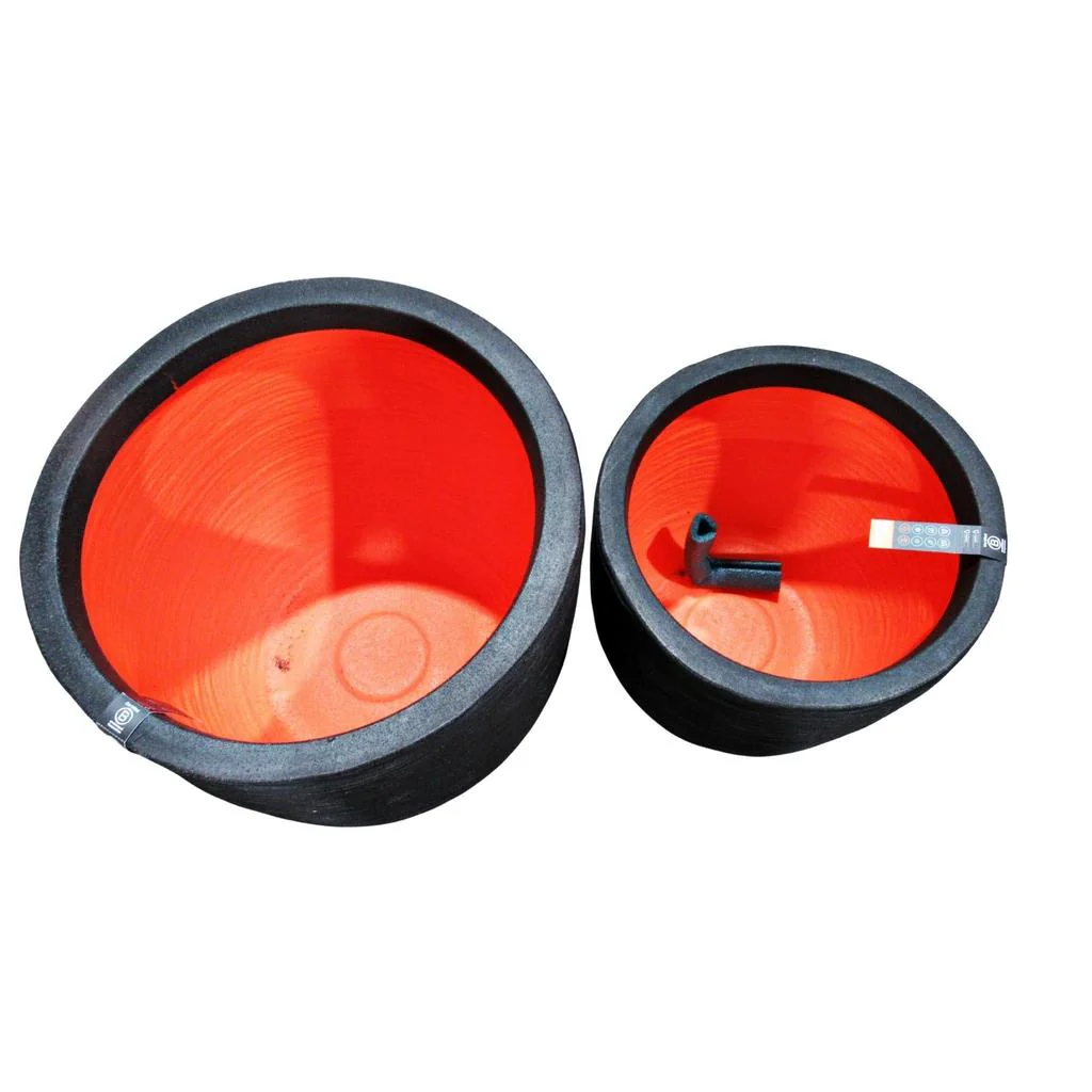 Round Lightweight Europe Planter Black - Image 3