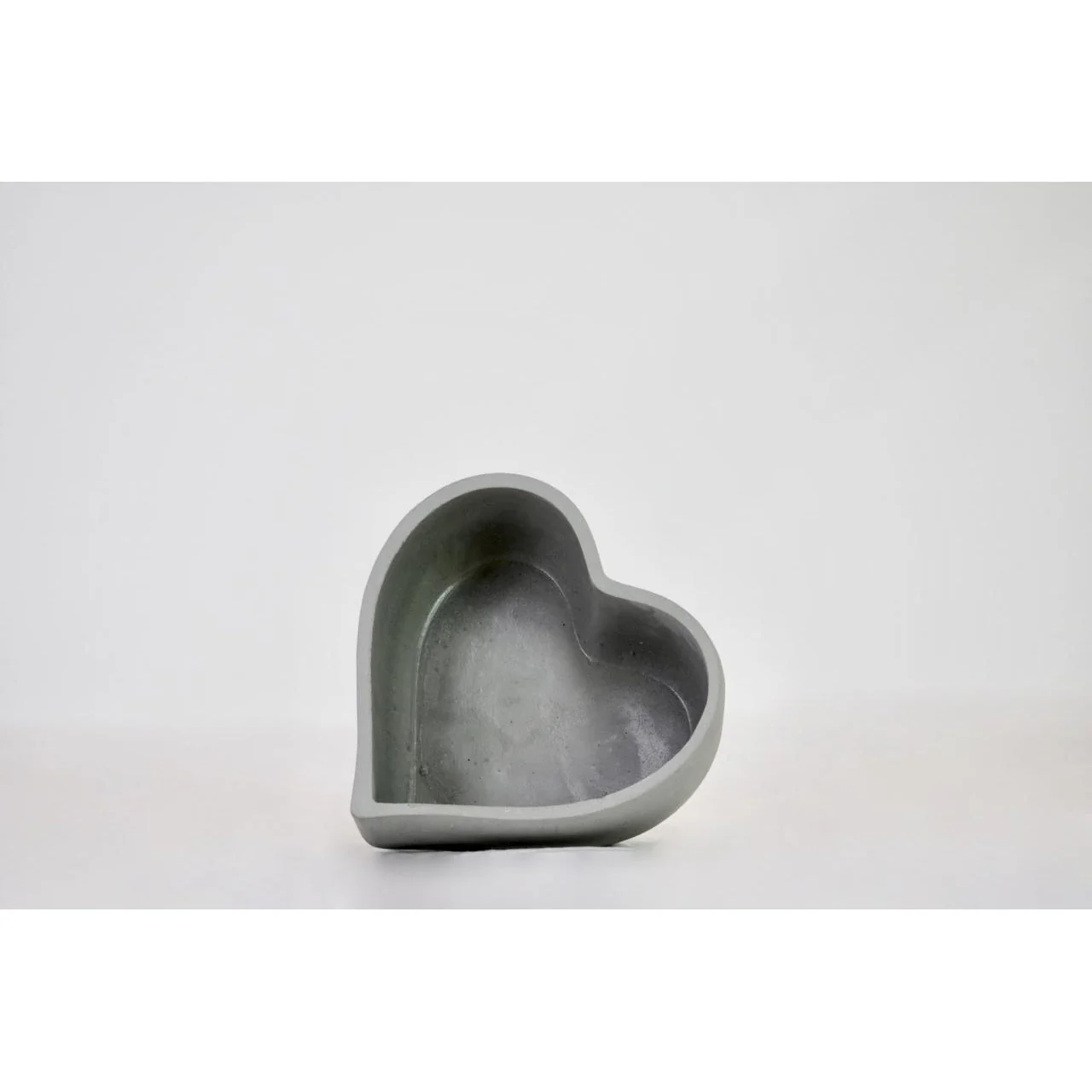 Sagebrook Home Ceramic 9" Heart Wooden Leg Planter  Light Gray - Image 4