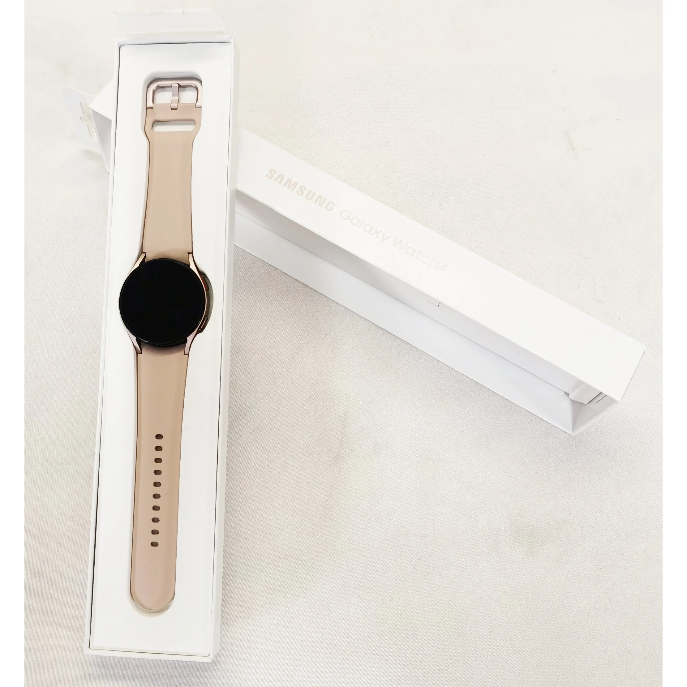 Samsung Galaxy Watch4 - 40mm - Pink Gold (SM-R860NZDAXAC) - Image 3