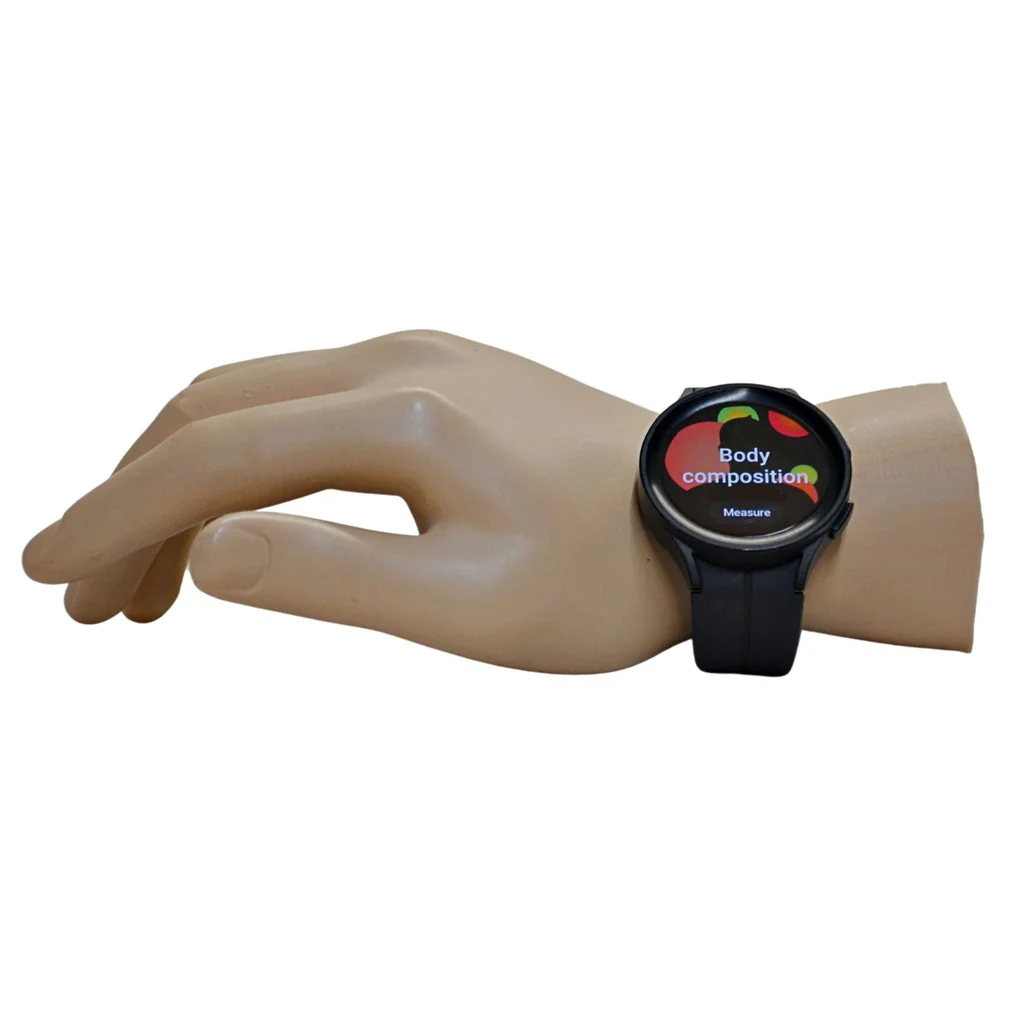 Samsung Unisex Galaxy Watch5 Pro in Black Titanium - Image 3