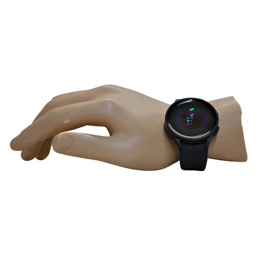 Samsung Unisex Galaxy Watch5 Pro in Black Titanium - Image 4
