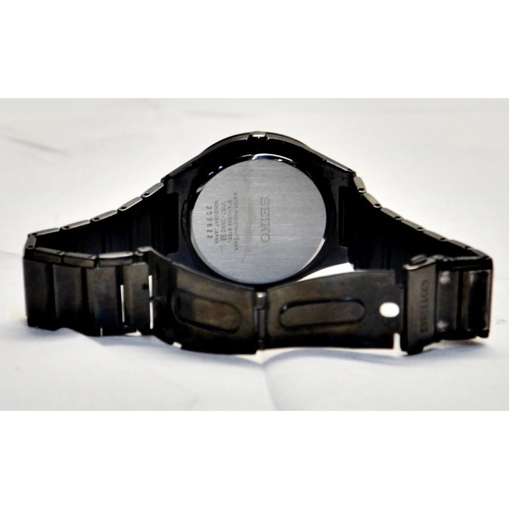 Seiko Men's Solar Dress Watch with Stainless Steel Strap - Black - Image 4