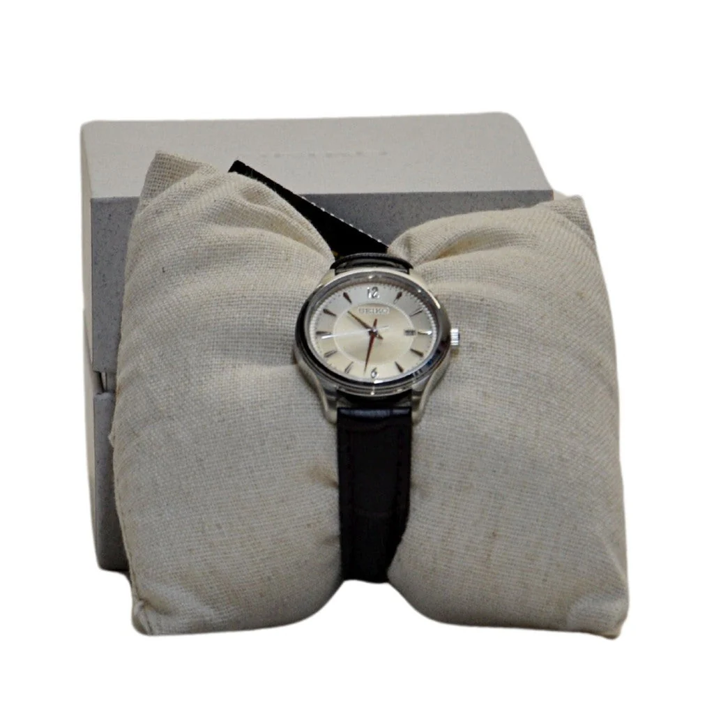 Seiko Women's SUR427P1 Neo Classic Dress Watch - Image 2