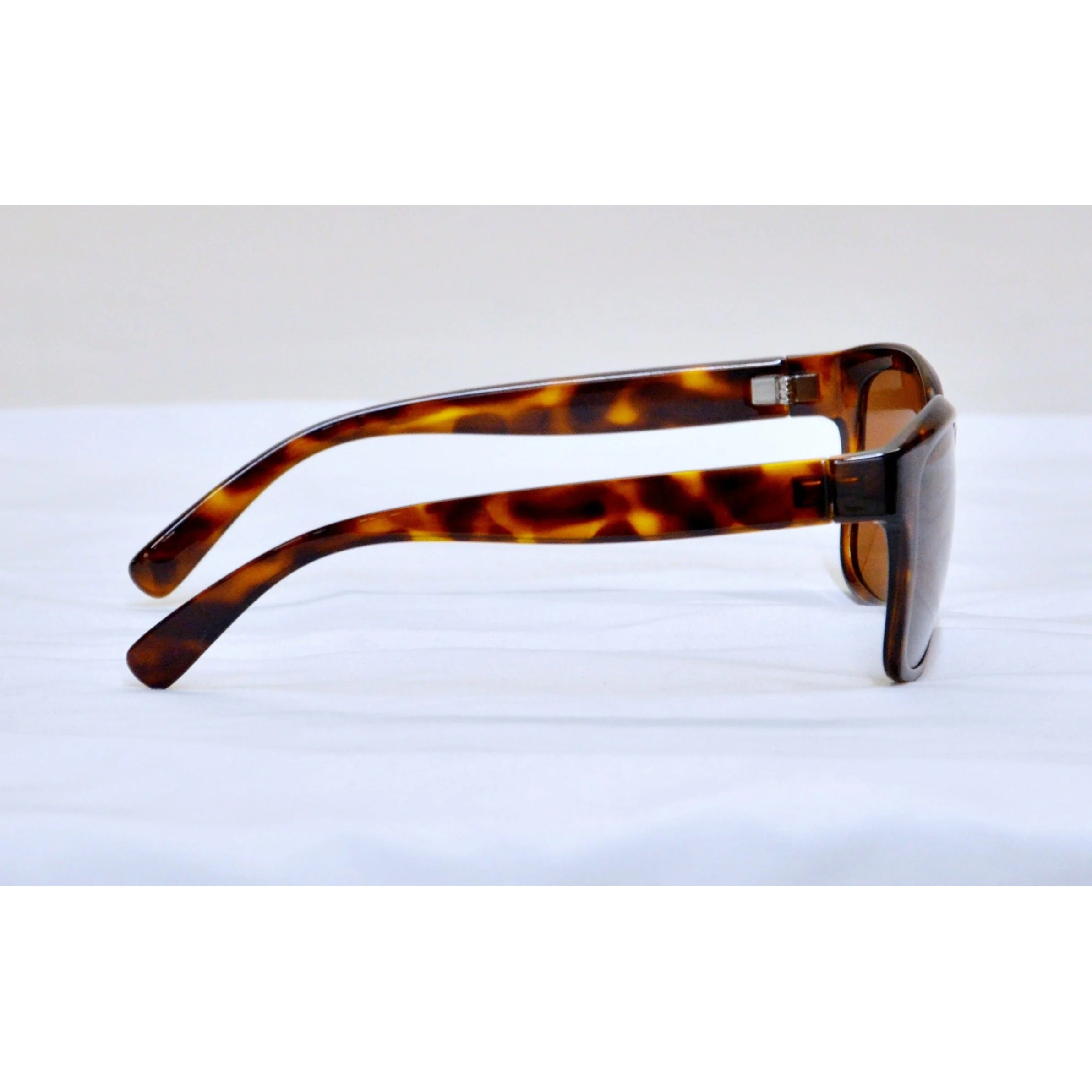 Serengeti Women's Sunglasses - Vanessa Shiny Tortoise - Image 7
