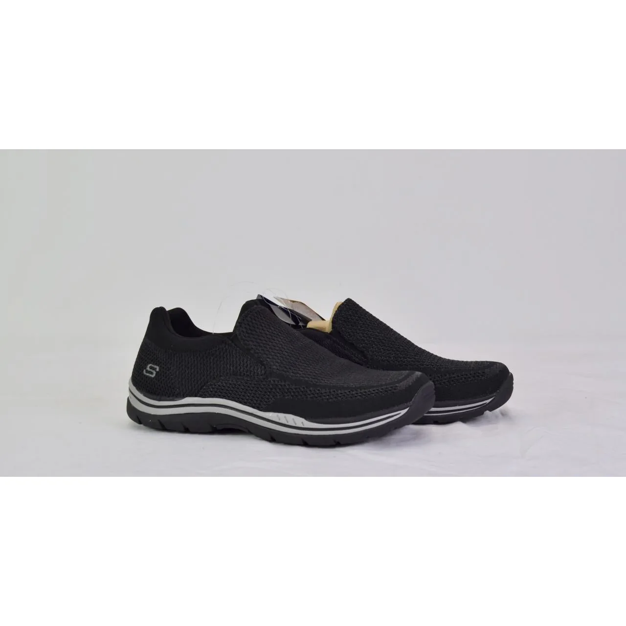 Skechers Men's Relaxed Fit Memory Foam Gomel Shoe 8.5 Black - Image 5