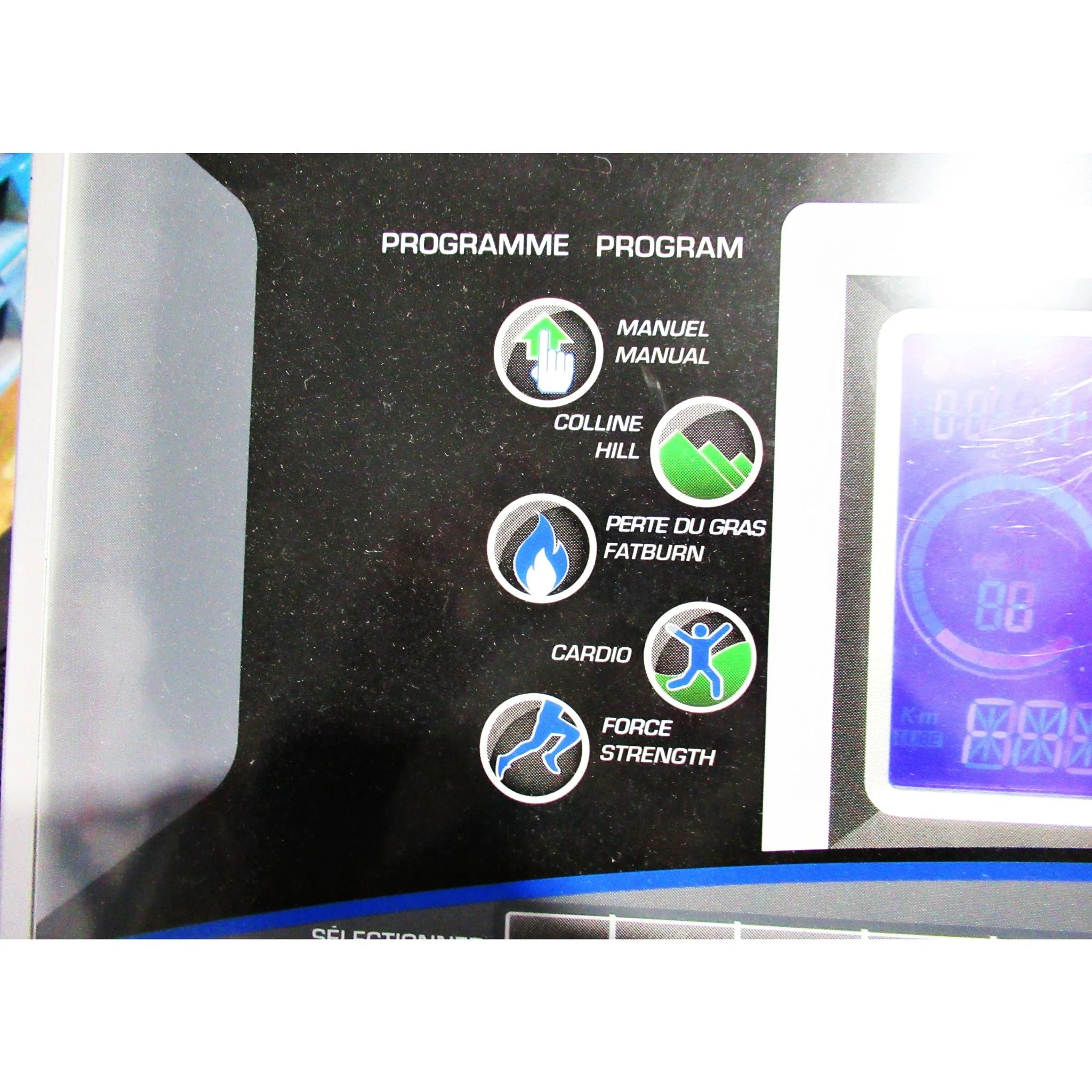 Xterra Performance 3000 Treadmill - Image 11